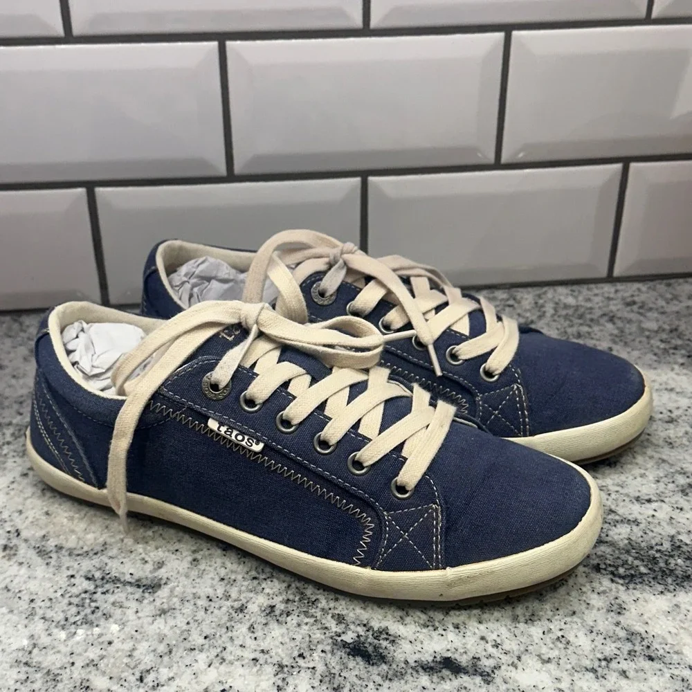 TAOS Start Navy‎ Canvas Lace Up Sneakers Women's US 8 Casual Comfort Shoes